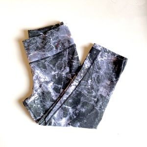 Nike marble capri leggings